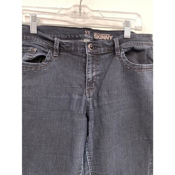 New York & Co Dark Wash Mid Rise Denim Sits at lower waist Skinny Jeans Size 10 - Picture 5 of 10